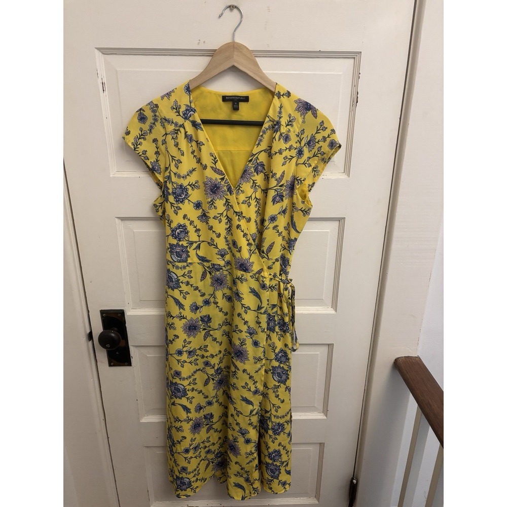Banana Republic Women's Yellow Floral Wrap Dress Lined Sleeveless Size 8 $100